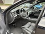 Volvo XC60 2.0 T8 Plug-in hybrid AWD Plus Black Edition VAN €52.900,- VOOR €49.877,- |  HARMAN KARDON| 360 CAMERA| PANO| MEMORY STOELEN| ACHTERBANK VERWARMD|