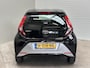 Toyota Aygo 1.0 VVT-i x-play / Airco / Navigatie / Camera / NL Auto / All Season banden