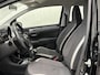 Toyota Aygo 1.0 VVT-i x-play / Airco / Navigatie / Camera / NL Auto / All Season banden