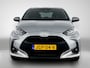 Toyota Yaris 1.5 Hybrid 115 Dynamic | Parkeersensoren V+A | Blindspot | Stuur-Stoelverwarming |