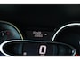 Renault Clio Estate 1.2 TCe Limited | Cruise control | Climate control | Navigatie | PDC achter | Trekhaak