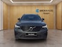 Volvo XC40 2.0 B4 Plus Dark | Harman Kardon | Stoel + Stuur Verwarming | Trekhaak | Camera | Keyless Start / Entry |