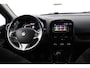 Renault Clio Estate 1.5 dCi ECO Night&Day/ D-Riem verv: 137.000 KM!/ Trekhaak/ 16'' LMV/ DAB+/ Navi/ Airco/ Cruise/ Elek. pakket/ Isofix/ Bluetooth/ Armsteun/ Multi. LEDER. Stuur/ Mistl./ PDC/ Extra getint glas.