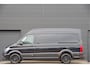 Volkswagen Crafter 35 2.0 TDI L3H3(L2H2) 3-ZITS, 177PK AUT. LED, ADAPT. CRUISE, STOELVERWARMING, STUURVERWARMING, VOORRUIT VERWARMING, STANDKACHEL, GEVEERDE ERGO ACTIVE STOEL