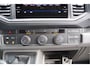 Volkswagen Crafter 35 2.0 TDI L3H3(L2H2) 3-ZITS, 177PK AUT. LED, ADAPT. CRUISE, STOELVERWARMING, STUURVERWARMING, VOORRUIT VERWARMING, STANDKACHEL, GEVEERDE ERGO ACTIVE STOEL