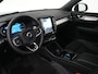 Volvo XC40 B4 Plus Dark | Harman/Kardon | Panoramadak | Nubuck-Microtech | Elek Stoelen | Trekhaak | Camera | Adaptive Cruise | BLIS