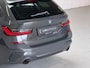 BMW 3-Serie Touring 330e xDrive High Executive M Sport - Dravit Grau - Laserlampen - M Stoelen - Head Up Dislplay - Harman Kardon