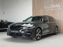 BMW 3-Serie Touring 330e xDrive High Executive M Sport - Dravit Grau - Laserlampen - M Stoelen - Head Up Dislplay - Harman Kardon
