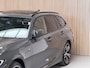 BMW 3-Serie Touring 330e xDrive High Executive M Sport - Dravit Grau - Laserlampen - M Stoelen - Head Up Dislplay - Harman Kardon