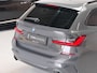 BMW 3-Serie Touring 330e xDrive High Executive M Sport - Dravit Grau - Laserlampen - M Stoelen - Head Up Dislplay - Harman Kardon