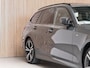 BMW 3-Serie Touring 330e xDrive High Executive M Sport - Dravit Grau - Laserlampen - M Stoelen - Head Up Dislplay - Harman Kardon