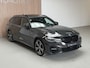 BMW 3-Serie Touring 330e xDrive High Executive M Sport - Dravit Grau - Laserlampen - M Stoelen - Head Up Dislplay - Harman Kardon