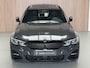 BMW 3-Serie Touring 330e xDrive High Executive M Sport - Dravit Grau - Laserlampen - M Stoelen - Head Up Dislplay - Harman Kardon