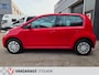 Volkswagen Up! 1.0. Nette Origineel Ned. Auto, Telefoon voorbereid. All seizoen banden.