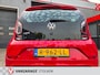 Volkswagen Up! 1.0. Nette Origineel Ned. Auto, Telefoon voorbereid. All seizoen banden.
