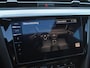 Volkswagen Arteon Shooting Brake 1.4 TSI eHybrid R-Line Business+ | Panoramadak | Trekhaak | Camera | Apple Carplay | Sfeerverlichting |