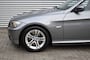 BMW 3-Serie 325I BUSINESS LINE  / SCHUIF/KANTELDAK / SPORTSTOELEN / NAVI / NL-AUTO /