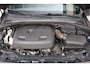 Volvo S60 2.0 T6 306pk R-Design - 19 inch - Sportstoelen - Camera - Trekhaak - Distributie vervangen - Stuur + Stoel verwarming