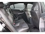 Volvo S60 2.0 T6 306pk R-Design - 19 inch - Sportstoelen - Camera - Trekhaak - Distributie vervangen - Stuur + Stoel verwarming