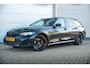 BMW 3-Serie Touring 330e xDrive M Pakket Panoramadak HUD Camera ACC Harman Kardon