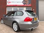 BMW 3-Serie Touring 318i Business Line / Navi / PDC / Cruise / LM / NAP / Volledig onderhouden