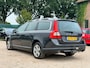 Volvo V70 2.4 D5 Kinetic/ AUTOMAAT/ RIJDT TOP