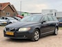 Volvo V70 2.4 D5 Kinetic/ AUTOMAAT/ RIJDT TOP
