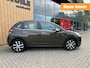 Citroën C3 1.2 VTi Collection + / Pano / Navi