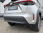 Toyota Yaris Cross 1.5 Hybrid Executive Bi-Tone | Pano | JBL | HUD | Elektr. klep