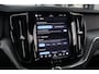 Volvo XC60 2.0 T6 Plug-in hybrid AWD Plus Dark | Pano | Trekhaak | Camera |