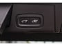 Volvo XC60 2.0 T6 Plug-in hybrid AWD Plus Dark | Pano | Trekhaak | Camera |