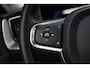 Volvo XC60 2.0 T6 Plug-in hybrid AWD Plus Dark | Pano | Trekhaak | Camera |