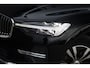 Volvo XC60 2.0 T6 Plug-in hybrid AWD Plus Dark | Pano | Trekhaak | Camera |