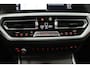 BMW 3-Serie 320i High Executive M-sport(M-PAkKKET, CAMERA, STOELVERWARMING, SFEERVERLICHTING, DEALER ONDERHOUDEN)