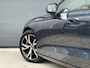 Volvo V60 B3 Ultimate Dark|360|Pano|H&K|Memory|Trekhaak|NL
