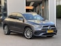 Mercedes-Benz GLA 180 AMG Line | NL-Auto/Carplay/Camera/Sfeerverlichting/Privacy Glass