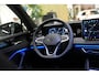 Volkswagen Tiguan 1.5 eTSI R-Line Edition * Trekhaak - Black Style - IQ Light HD Matrix - 360° Cam - Sfeer - Keyless - Blind Spot *