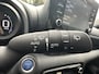 Toyota Yaris 1.5 Hybrid Dynamic Apple Carplay / Android auto stoelverwarming / stuurwielverwarming / Navigatie / Apple Carplay / Android Auto / parkeercamera / 10 jaar Toyota garantie / rijklaarprijs incl. Toyota Pechhulppas