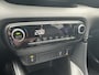 Toyota Yaris 1.5 Hybrid Dynamic Apple Carplay / Android auto stoelverwarming / stuurwielverwarming / Navigatie / Apple Carplay / Android Auto / parkeercamera / 10 jaar Toyota garantie / rijklaarprijs incl. Toyota Pechhulppas