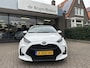 Toyota Yaris 1.5 Hybrid Dynamic Apple Carplay / Android auto stoelverwarming / stuurwielverwarming / Navigatie / Apple Carplay / Android Auto / parkeercamera / 10 jaar Toyota garantie / rijklaarprijs incl. Toyota Pechhulppas