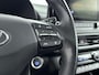 Hyundai Kona 1.6 GDI HEV Premium Sky | Trekhaak | Head up | Camera | Schuif/kantel dak | stoel/stuur verwarming | Navigatie & Carplay | Premium Audio |