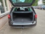 Volkswagen Passat Variant 1.5 TSI Highline Business R Trekhaak! Automaat! Camera! Carplay! Mooie/Nette Auto!