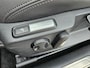 Volkswagen Passat Variant 1.5 TSI Highline Business R Trekhaak! Automaat! Camera! Carplay! Mooie/Nette Auto!