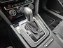 Volkswagen Passat Variant 1.5 TSI Highline Business R Trekhaak! Automaat! Camera! Carplay! Mooie/Nette Auto!