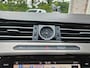 Volkswagen Passat Variant 1.5 TSI Highline Business R Trekhaak! Automaat! Camera! Carplay! Mooie/Nette Auto!