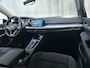 Volkswagen Golf Variant 1.0 eTSI DSG Life Business Alcantara Stoelverwarming Camera Sfeerverlichting