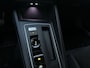 Volkswagen Golf Variant 1.0 eTSI DSG Life Business Alcantara Stoelverwarming Camera Sfeerverlichting