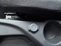 Peugeot 2008 | Demo Deal | Business | 10" HD-touchscreen met PEUGEOT i-Connect® Advanced Navigatie | Donkere hemelbekleding | Extra getinte achterste zijruiten en achterruit