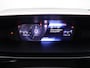 Peugeot 308 1.2 PureTech Allure Pack Business | Trekhaak | Parkeersensoren | Camera | Navigatie | Adaptieve Cruise Control | 17" Lichtmetalen Velgen | Apple Carplay/Android Auto