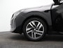 Peugeot 208 1.2 PureTech Allure Pack | Stoelverwarming | Camera | Parkeersensoren | Navigatie | Cruise Control | Apple Carplay/Android Auto | 16" Lichtmetalen Velgen